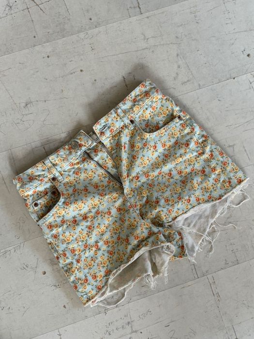 Дънки: asos, TELLY WEIJL, MONKI и др.