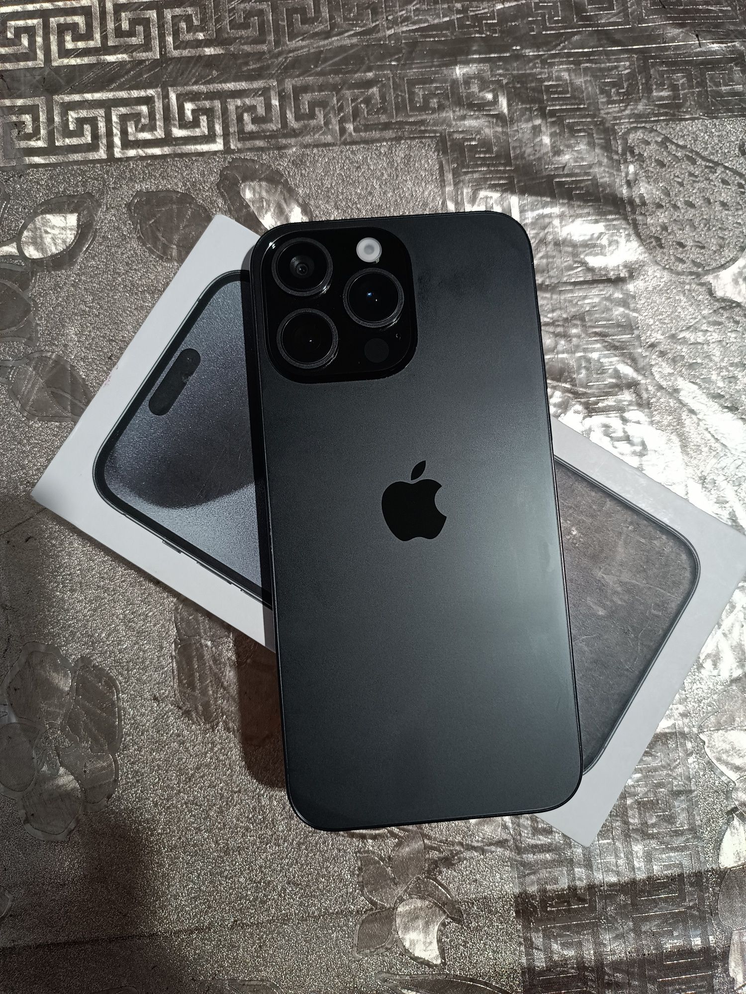 iPhone 15 Pro Max (Dubai)