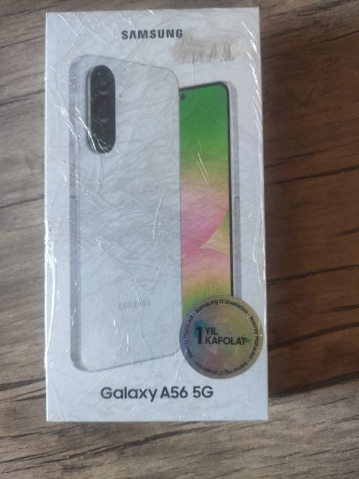 Айфон Galaxy A56 5G в упаковке