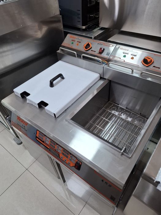 Фритюрница сотилади