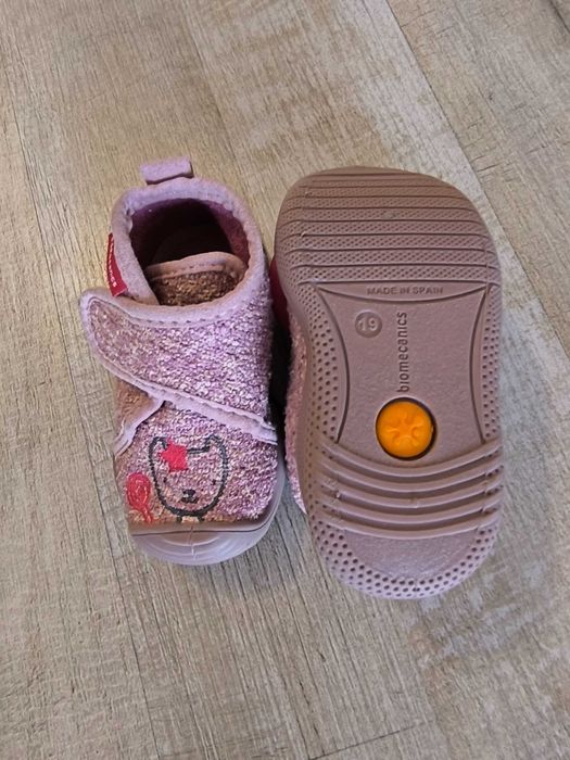 Пантофи "Biomecanics"