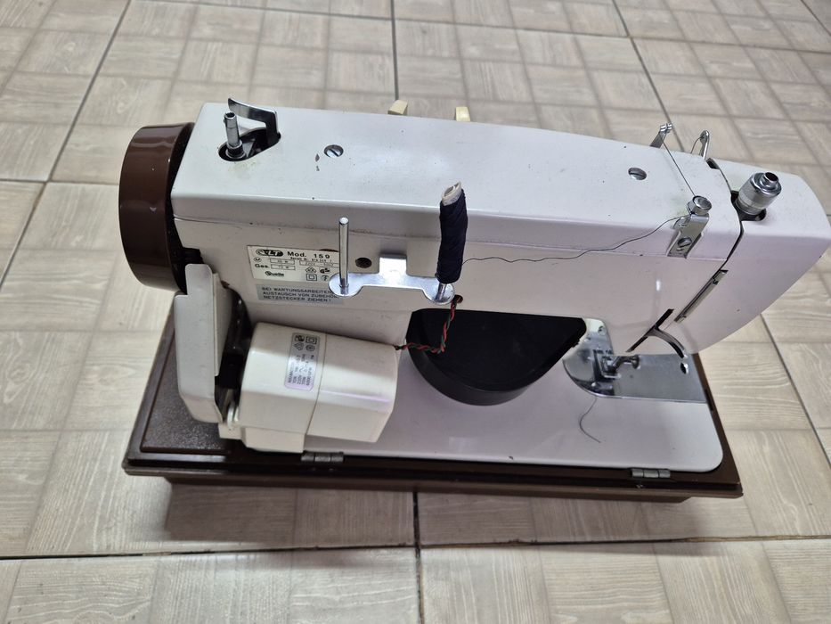 Masina de cusut privileg