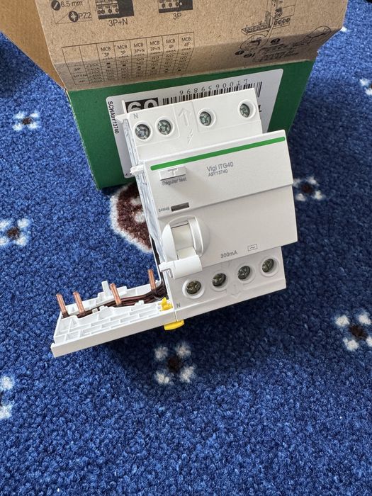 Siguranța 40A curent alternativ