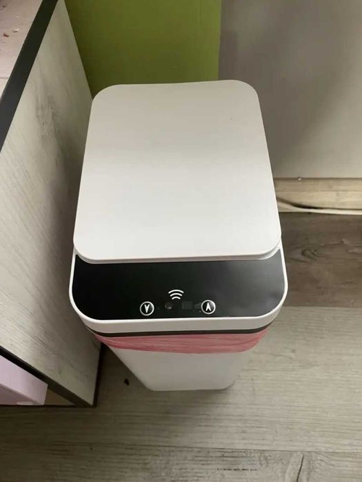 Безконтактен Умен Кош за Отпадъци с Инфрачервен Сензор