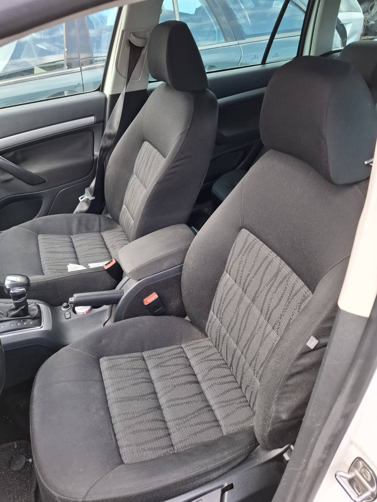 Skoda Octavia 2011 година 1.4 TSI Бензин 122 к.с автоматик DSG