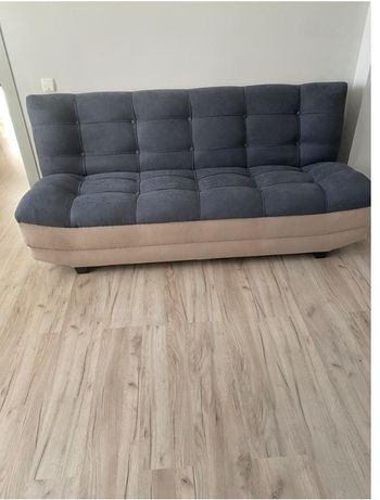 Продается диван серый