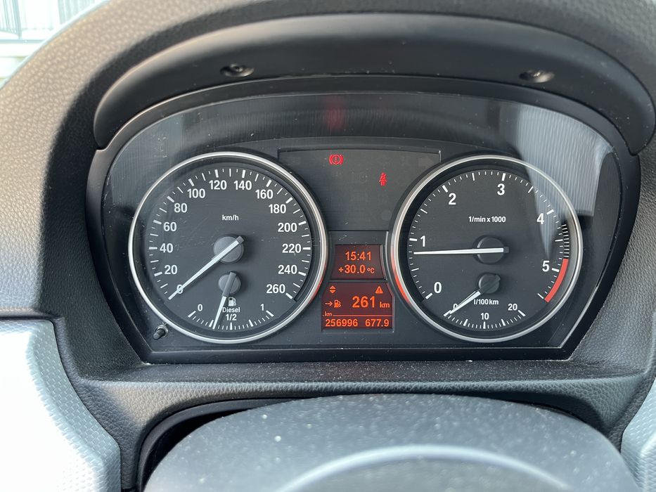BMW 320 390L Manual