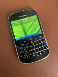 Продам Blackberry 9900