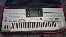 Yamaha Tyros 4 + stativ spider