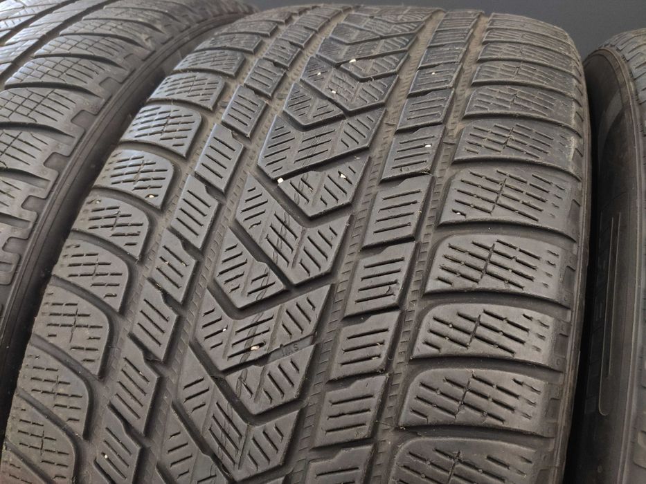 Зимни Гуми  Пакет 285 40 22 и 325 35 22 - Pirelli