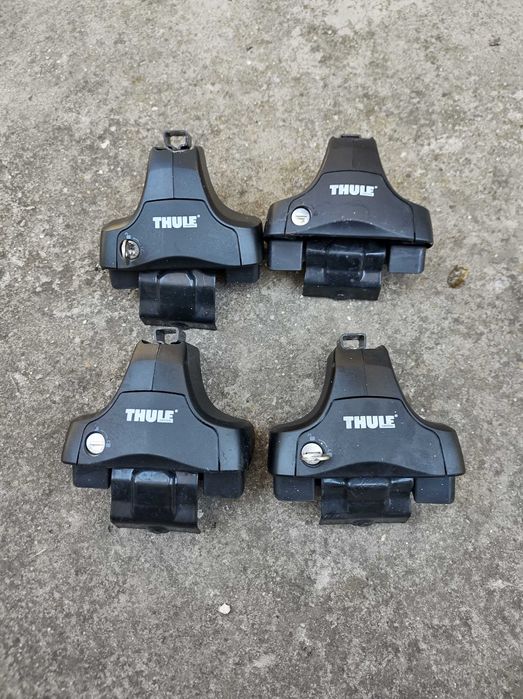 Държачи за напречни греди Thule за Шкода Октавия 3 Hatchback