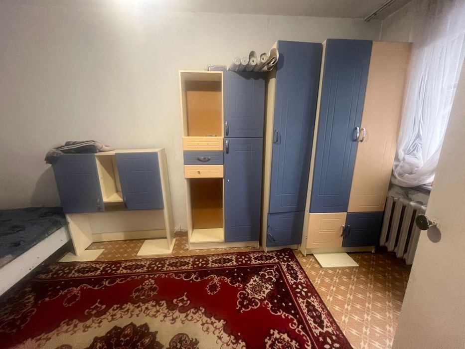 Продам Стенка шкаф стеллаж спальный гарнитур