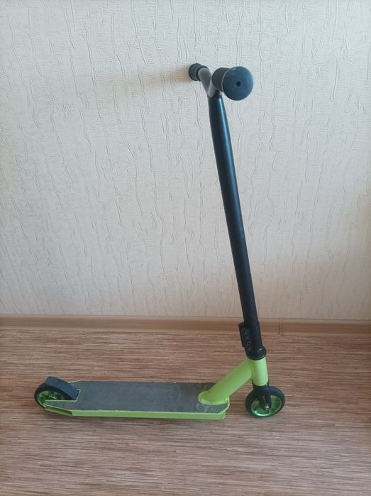Продам самокат трюковой в ОТС