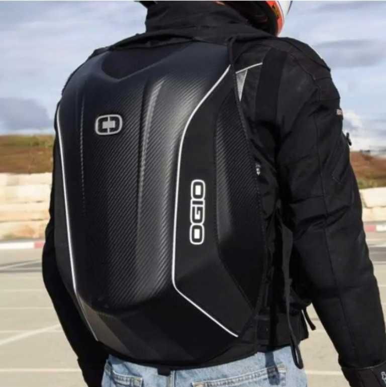 Водоустойчива Carbon раница OGIO за Mотор - 30 литра.