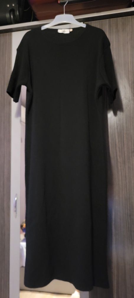 Rochie neagra tricotata noua M