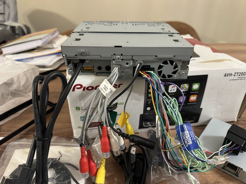 мултимедия Pioneer