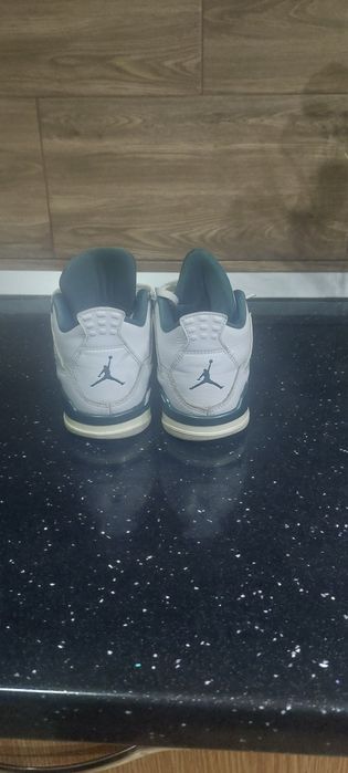 Jordan 4 mărimea 34 noi