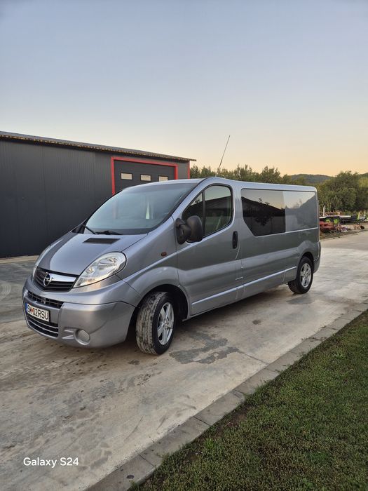 Opel Vivaro 2011