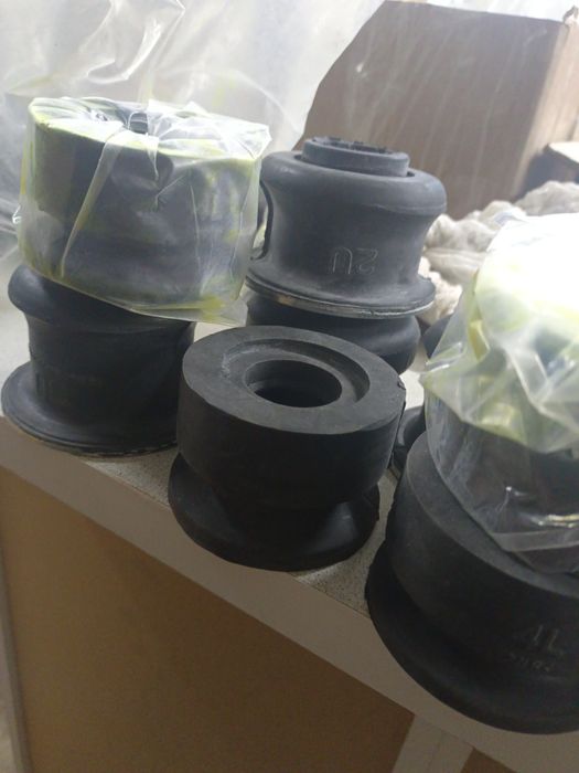 Подушки кузова Toyota