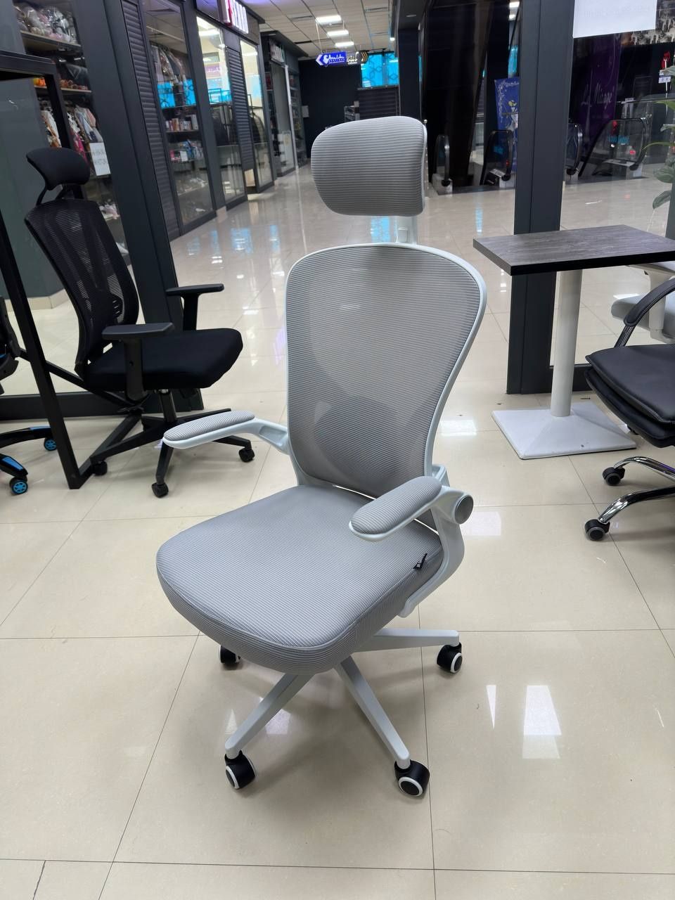 Офисное кресло модель 8701