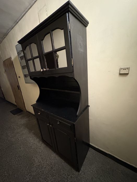 Бюфет дървен масив