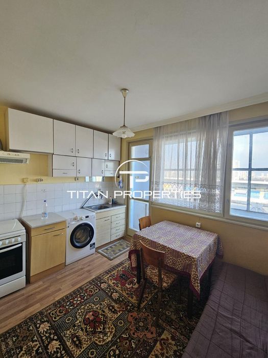 Дава се под наем Двустаен апартамент в Бургас, Лазур - 64 кв.м за 306 € - Снимка #1