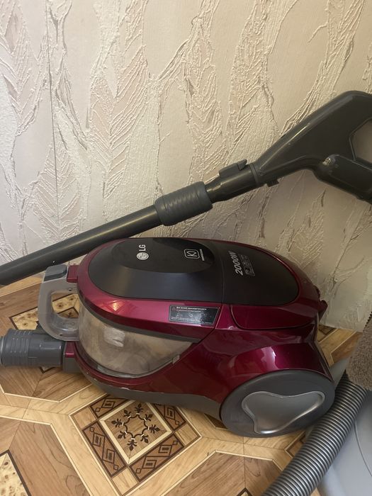 Продам   пылесос