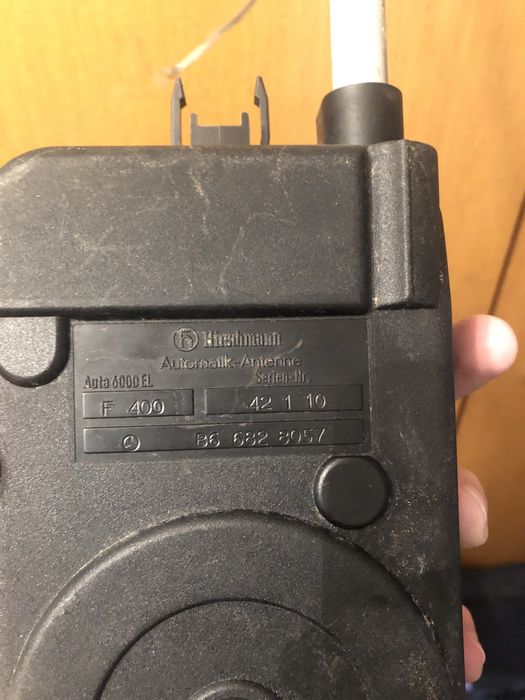 Антена Hirschmann AUTA 6000 EL от Мерцедес W126