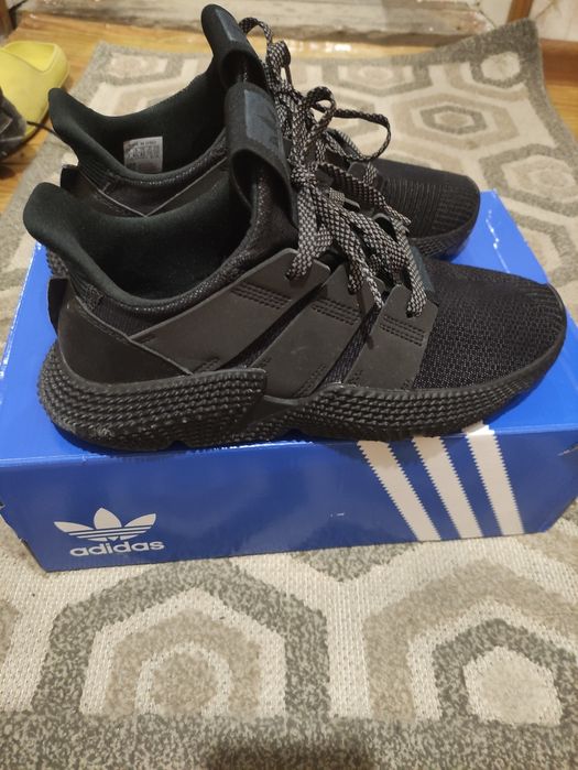 Adidas  кросовки