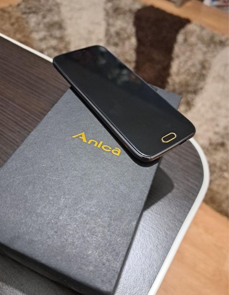 Mini Smartphone Anica