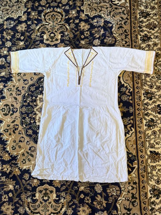 Cămașă tradițională bucovineană femei cusută pe pânză de casă