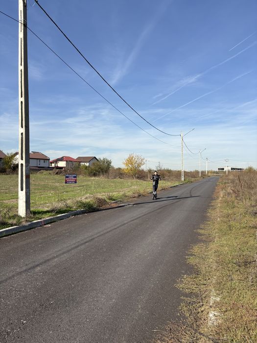 Teren intravilan de vanzare Clinceni-Bragadiru Loturi550, 550, 841mp,