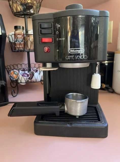 Esspresor de cafea DeLonghi BAR12