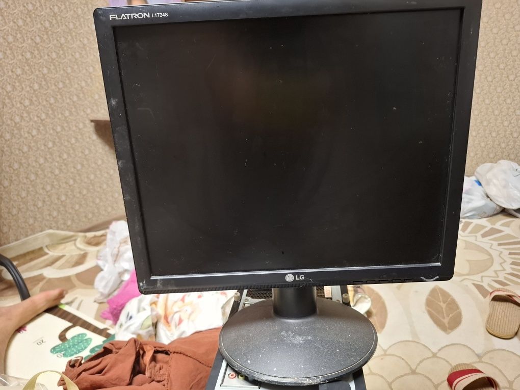 Продам FLATRON L1734