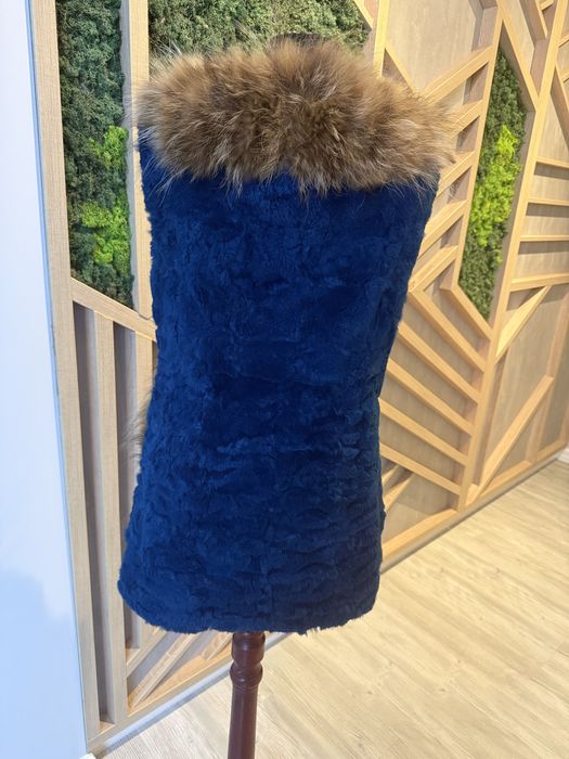 Vesta blana Vidra iepure si vulpe