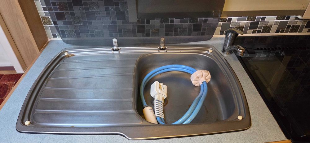 Kаравана Lunar Ultima, 4 местна