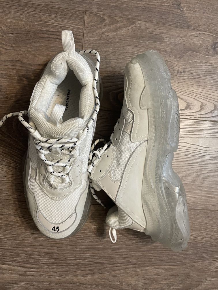 Balenciaga triple s