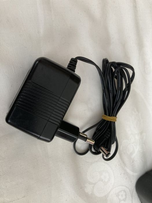 Alimentator 9v . Adaptor 9v . Transformator 9v