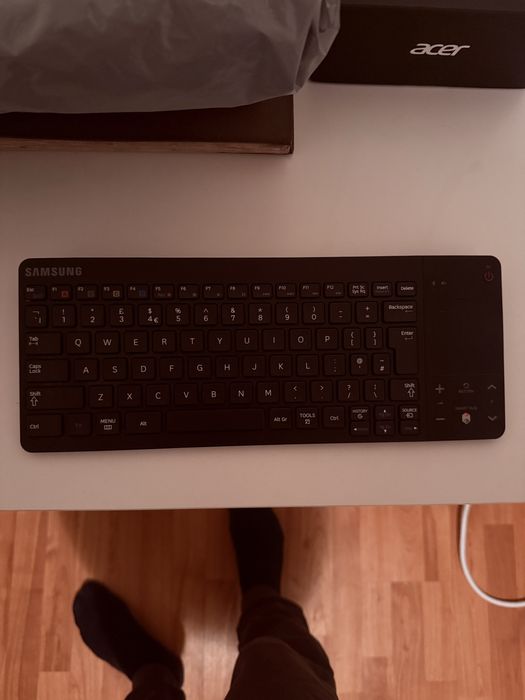 Vand tastatura samsung wireless cu touch pt smart tv