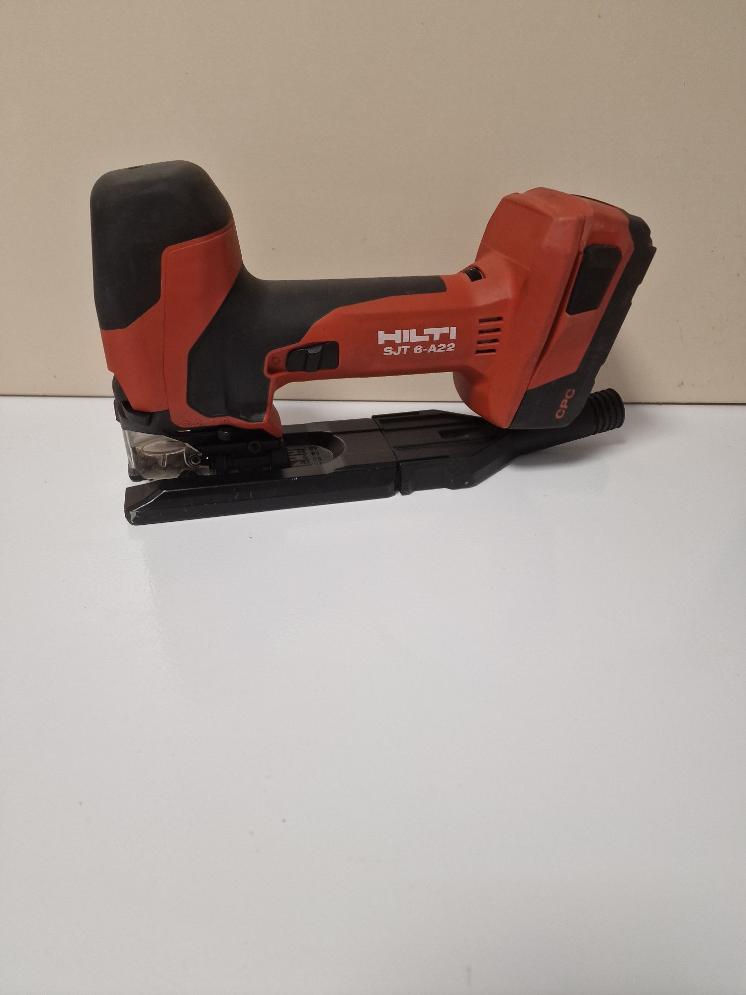 Hilti SJT 6-A22 Fierăstrău pendular/soricel/decupir 4.0AH