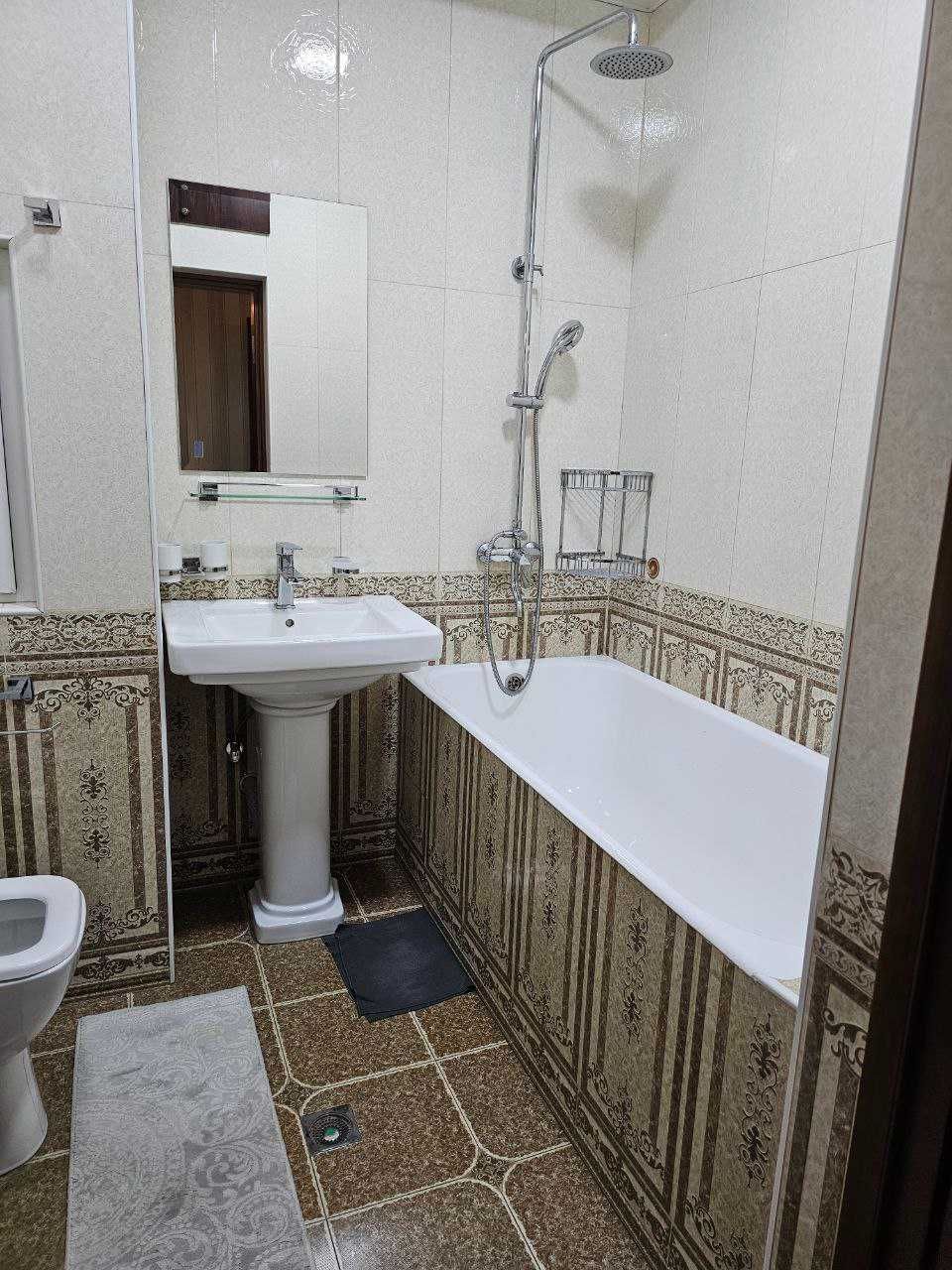 Карасу-2 (Мирзо-Улугбек), 5-комн, 110 м², 2/5, с ремонтом. Собственник