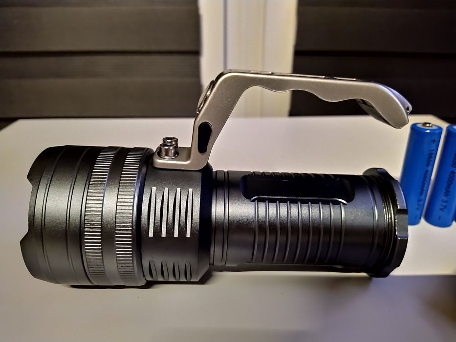 Lanterna Profesionala Led XML T6 3 Acumulatori Model MMC805