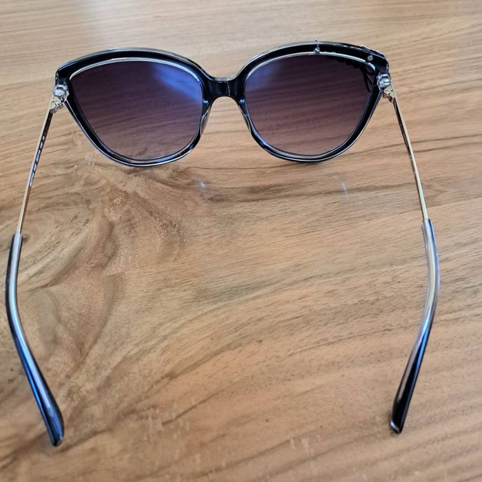 Дамски слънчеви очила Guess