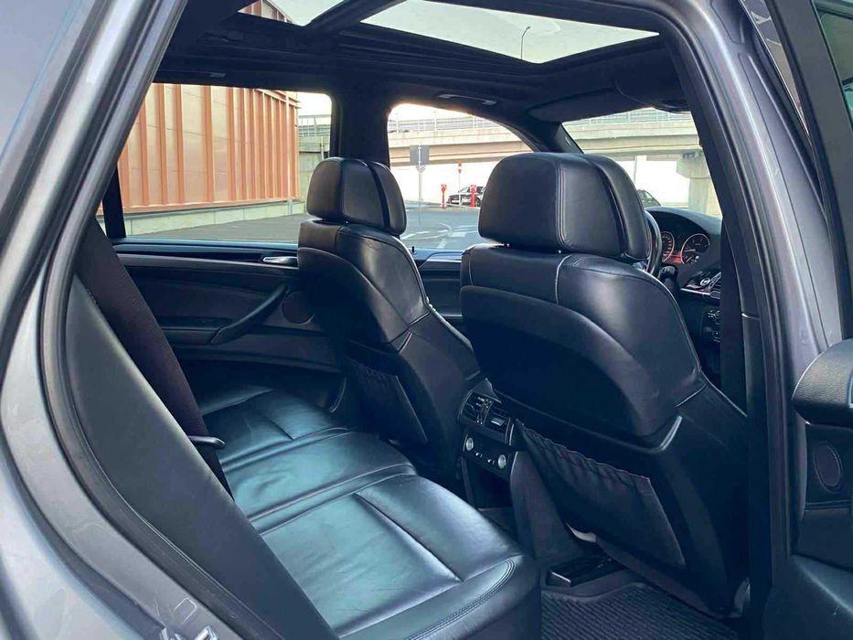 Vând schimb BMW X5 motor 3 litri biturbo 306 cp, pachet M !