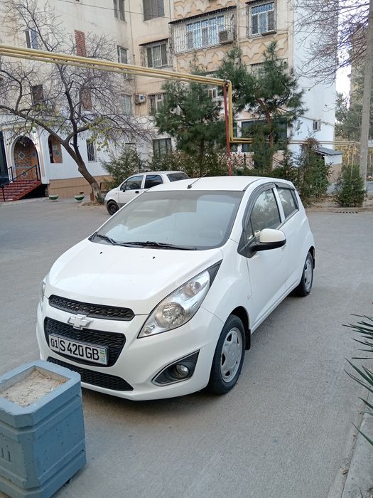 Продаётся машина Спарк