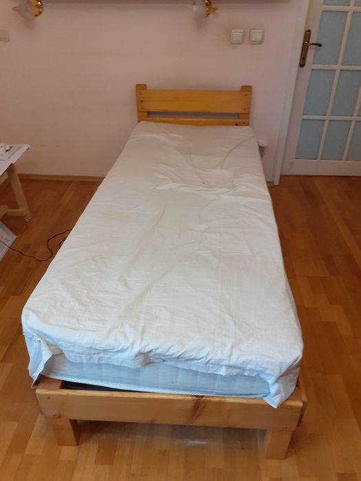 pat de 1 persoana 200 x 80 cm cu somiera metalica si saltea ortopedica
