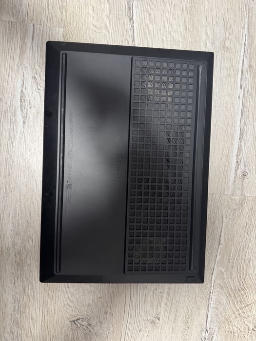 Laptop gaming Omen,windows 11,cooler.