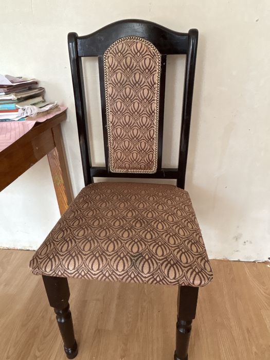 Продам стулья срочно