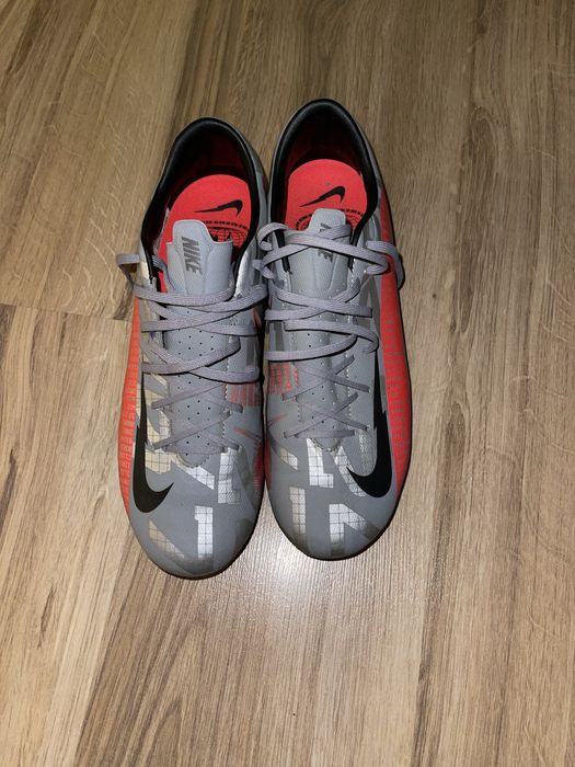 Ghete fotbal nike mercurial