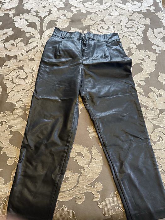 Кожени панталони
